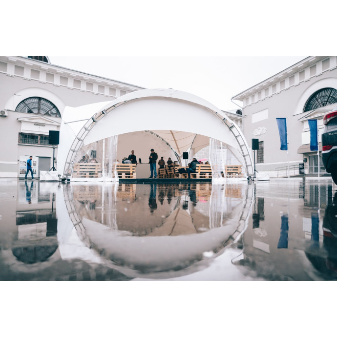 Arkveida paviljons